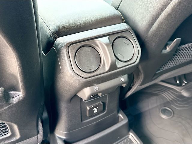 New 2026 Jeep Wrangler Unlimited Sahara AWD/4WD image 18