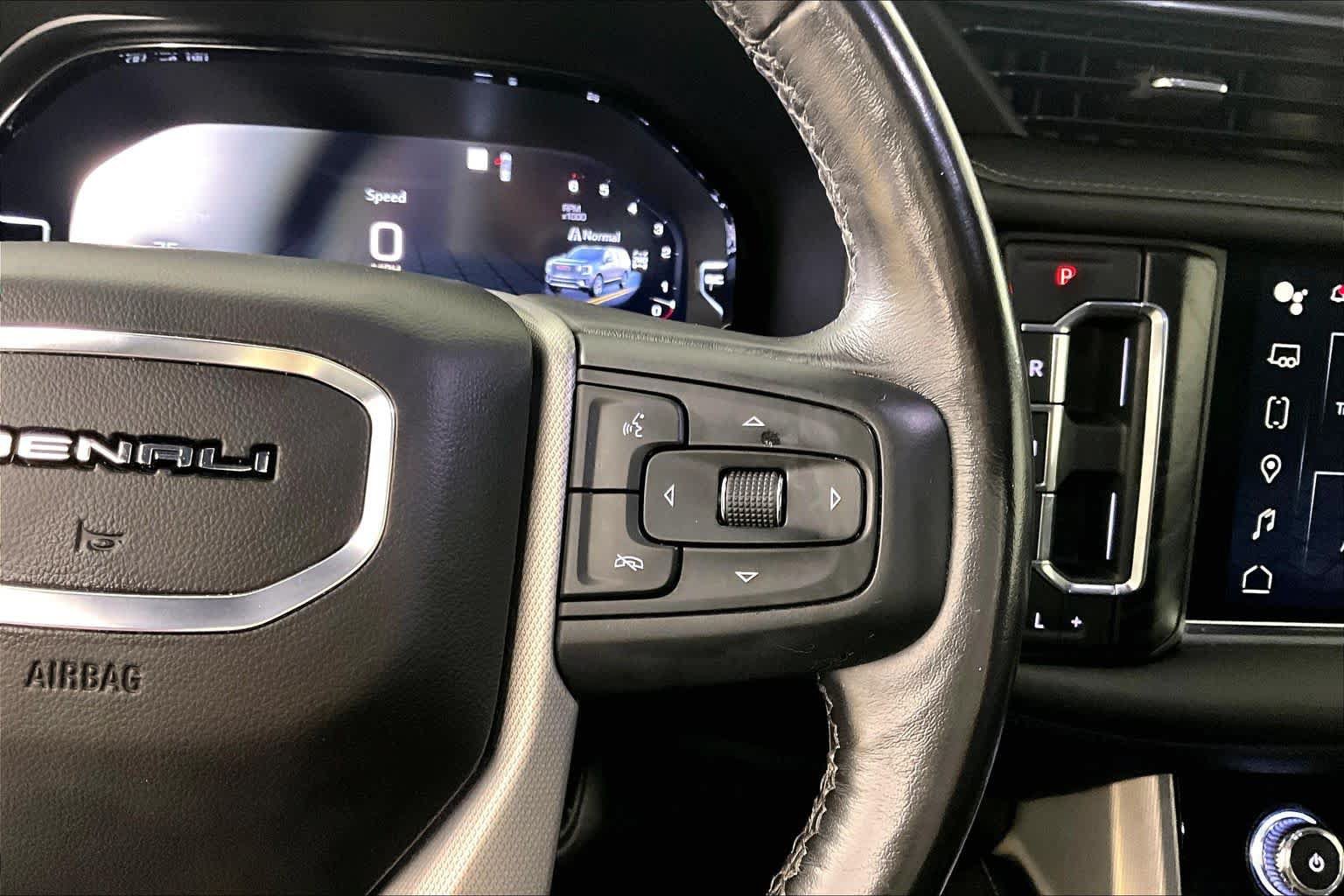 Used 2022 GMC Yukon Denali AWD/4WD image 22