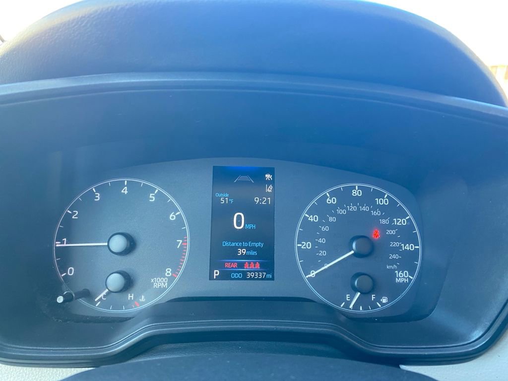 Used 2024 Toyota Corolla LE w/ LE Convenience Package image 16