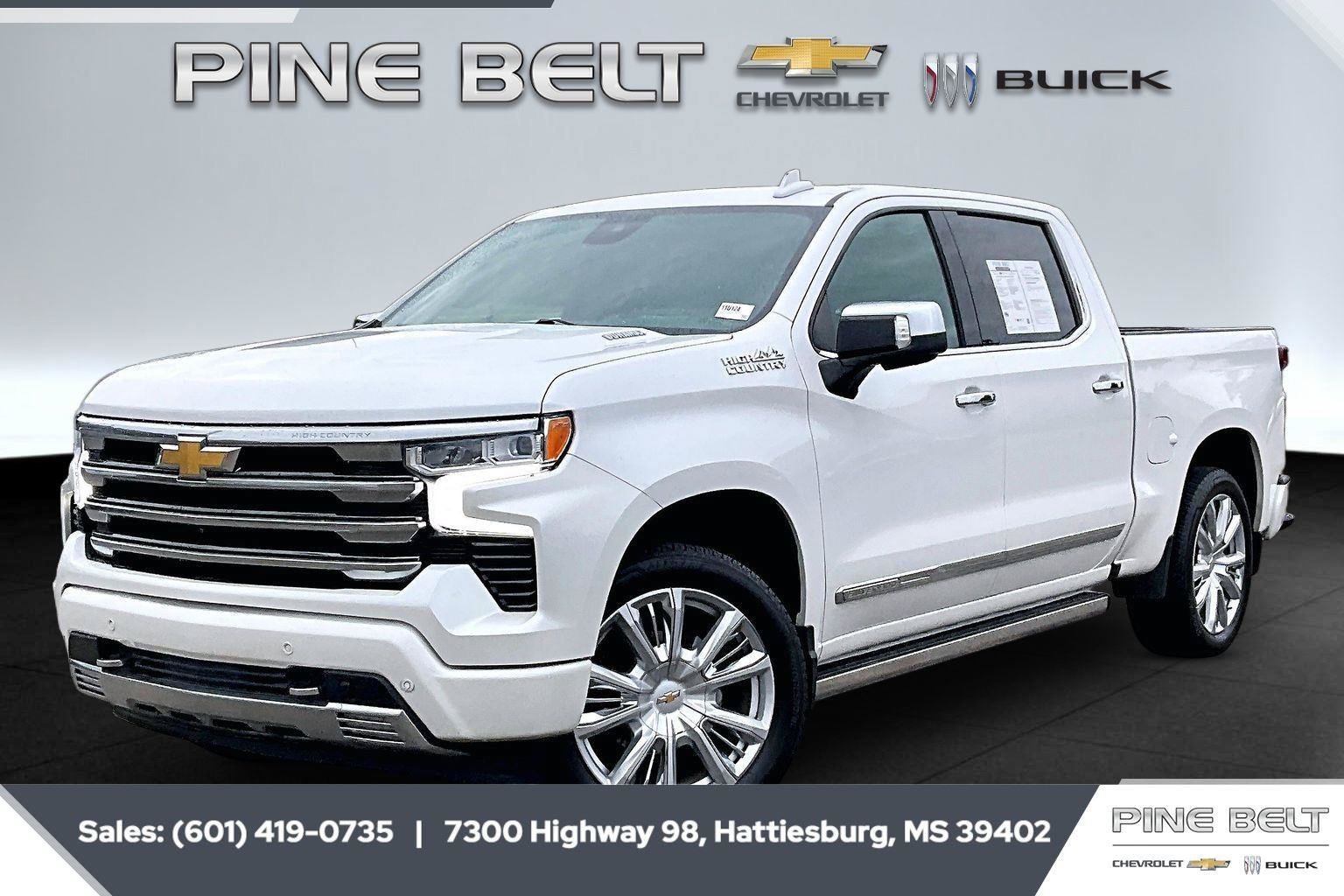 Used 2024 Chevrolet Silverado 1500 High Country w/ Technology Package AWD/4WD image 11
