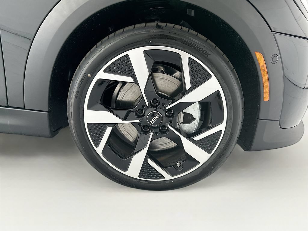 New 2026 MINI Cooper 2-Door Hardtop FWD image 29