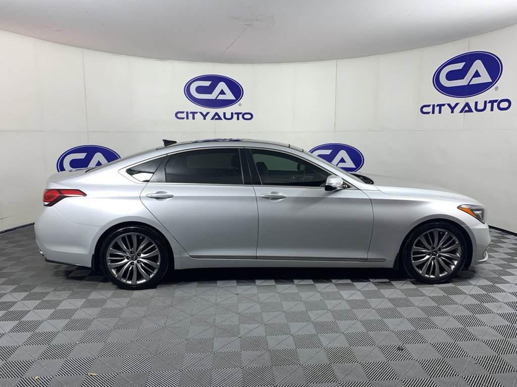 Used 2019 Genesis G80 5.0 Ultimate RWD image 2
