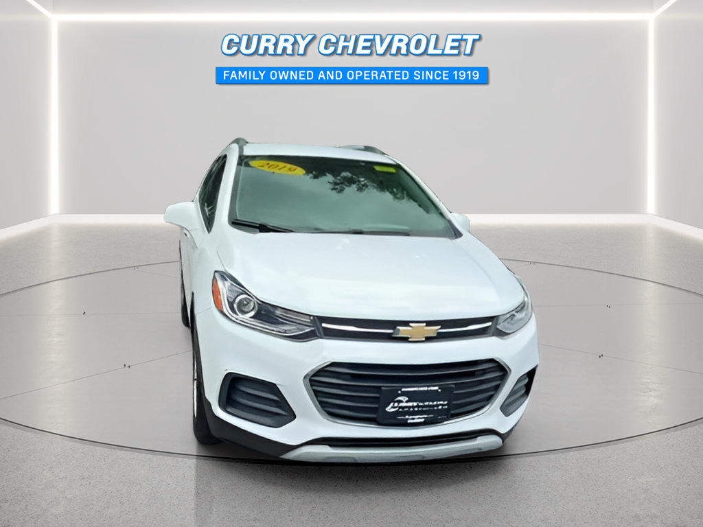 Used 2019 Chevrolet Trax LT w/ LT Convenience Package AWD/4WD image 4