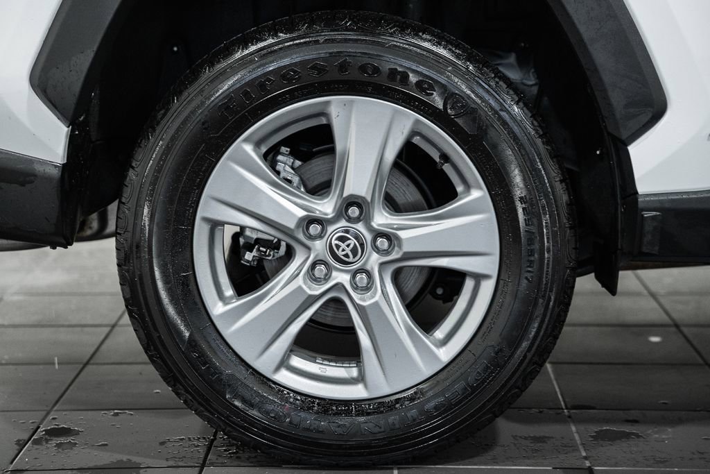 Used 2025 Toyota RAV4 XLE image 16