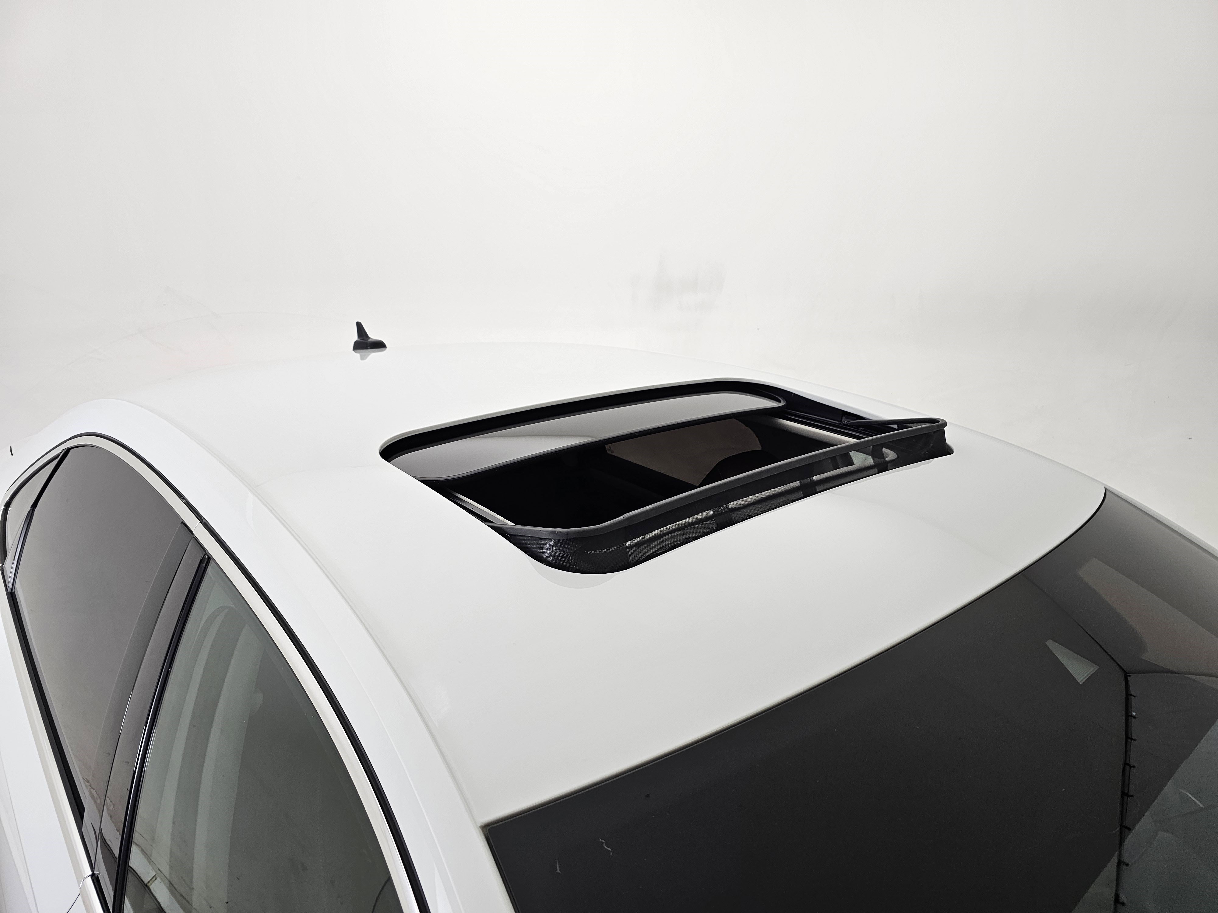 Used 2021 Volkswagen Passat 2.0T SE image 43