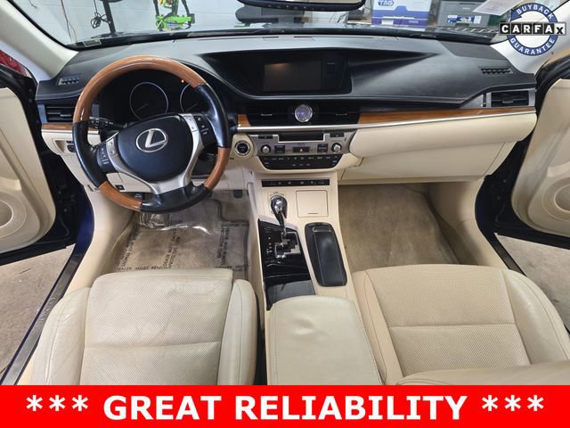 Used 2013 Lexus ES 300h image 14