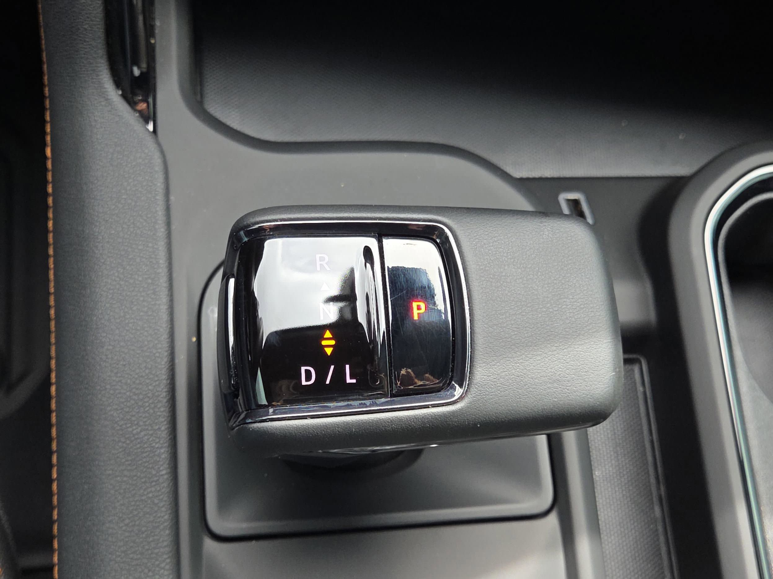 Used 2025 GMC Sierra 1500 AT4 w/ AT4 Premium Package image 25