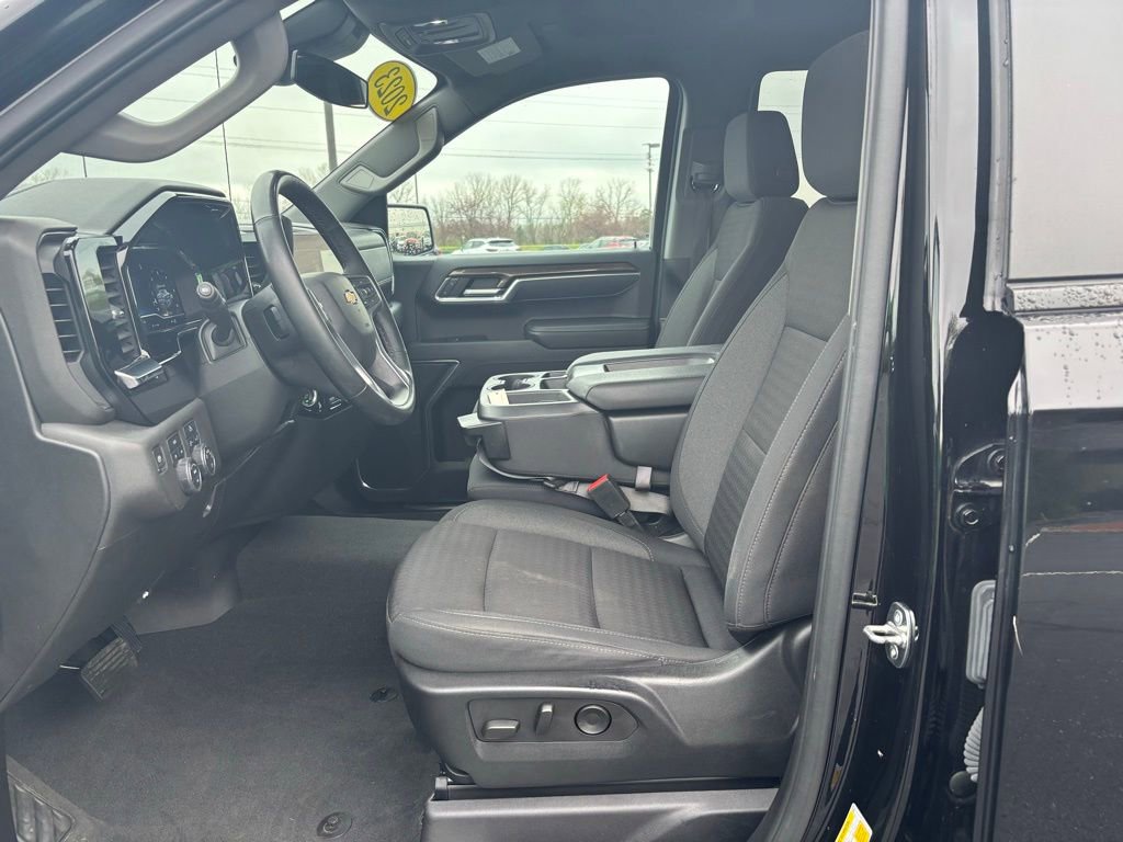 Used 2023 Chevrolet Silverado 1500 LT image 15