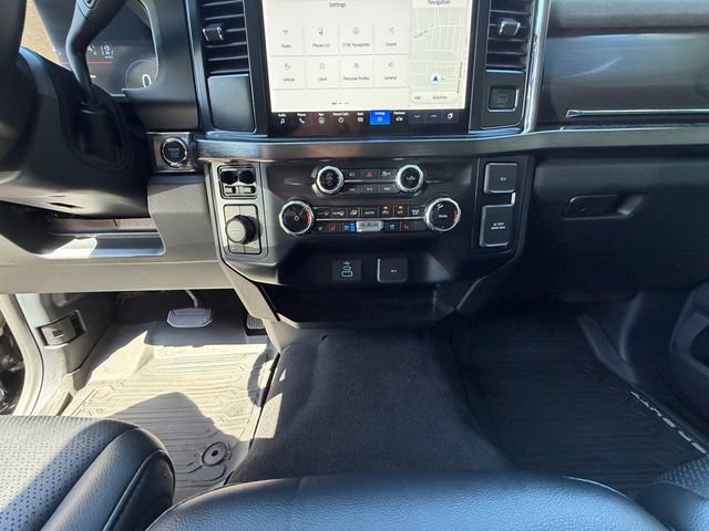 Used 2025 Ford F350 Lariat w/ Black Appearance Package AWD/4WD image 12