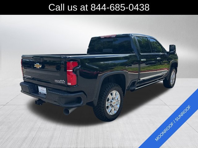 Used 2024 Chevrolet Silverado 2500 High Country w/ High Country Premium Package AWD/4WD image 5