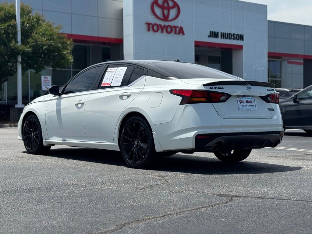 Used 2022 Nissan Altima 2.5 SR w/ Midnight Edition Package FWD image 8