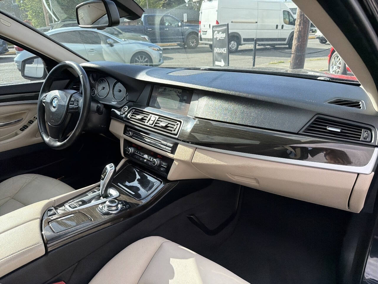 Used 2012 BMW 528i Sedan RWD image 18
