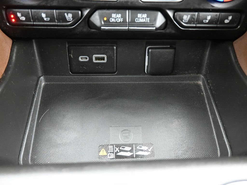 Used 2023 Chevrolet Suburban High Country w/ Premium Package 2 image 28