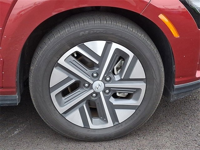 Used 2023 Hyundai Kona SEL image 12