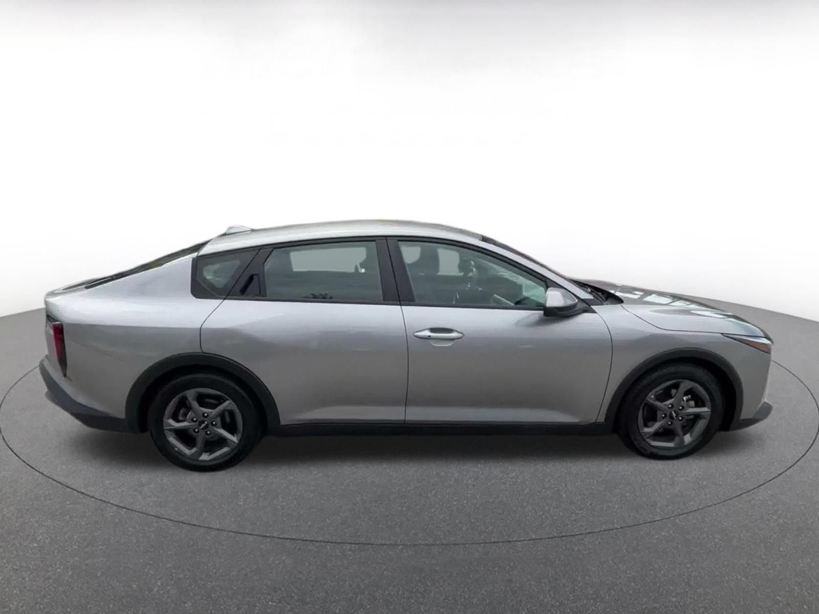 Used 2025 Kia K4 FWD image 15