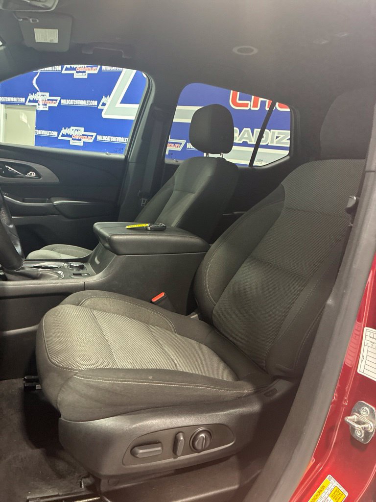 Used 2023 Chevrolet Traverse LT AWD/4WD image 15