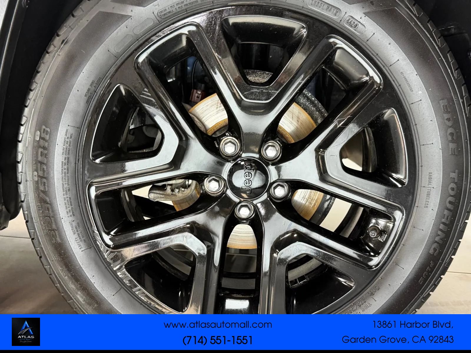Used 2017 Jeep Renegade Altitude FWD image 9