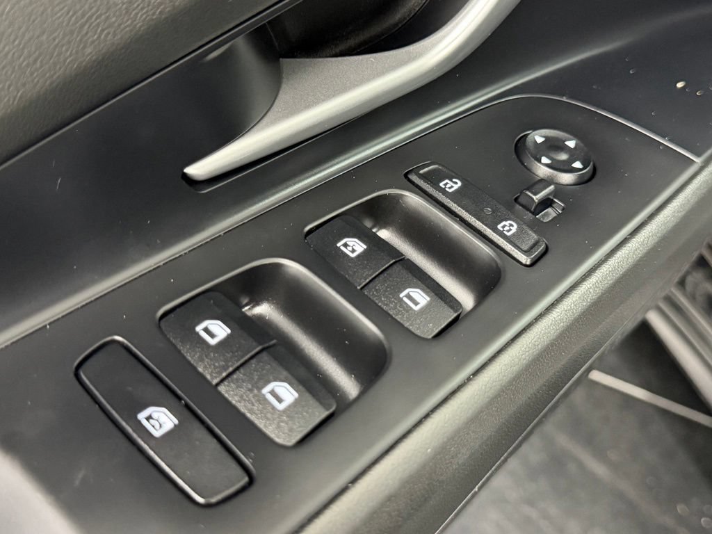 Used 2022 Hyundai Elantra Blue FWD image 20