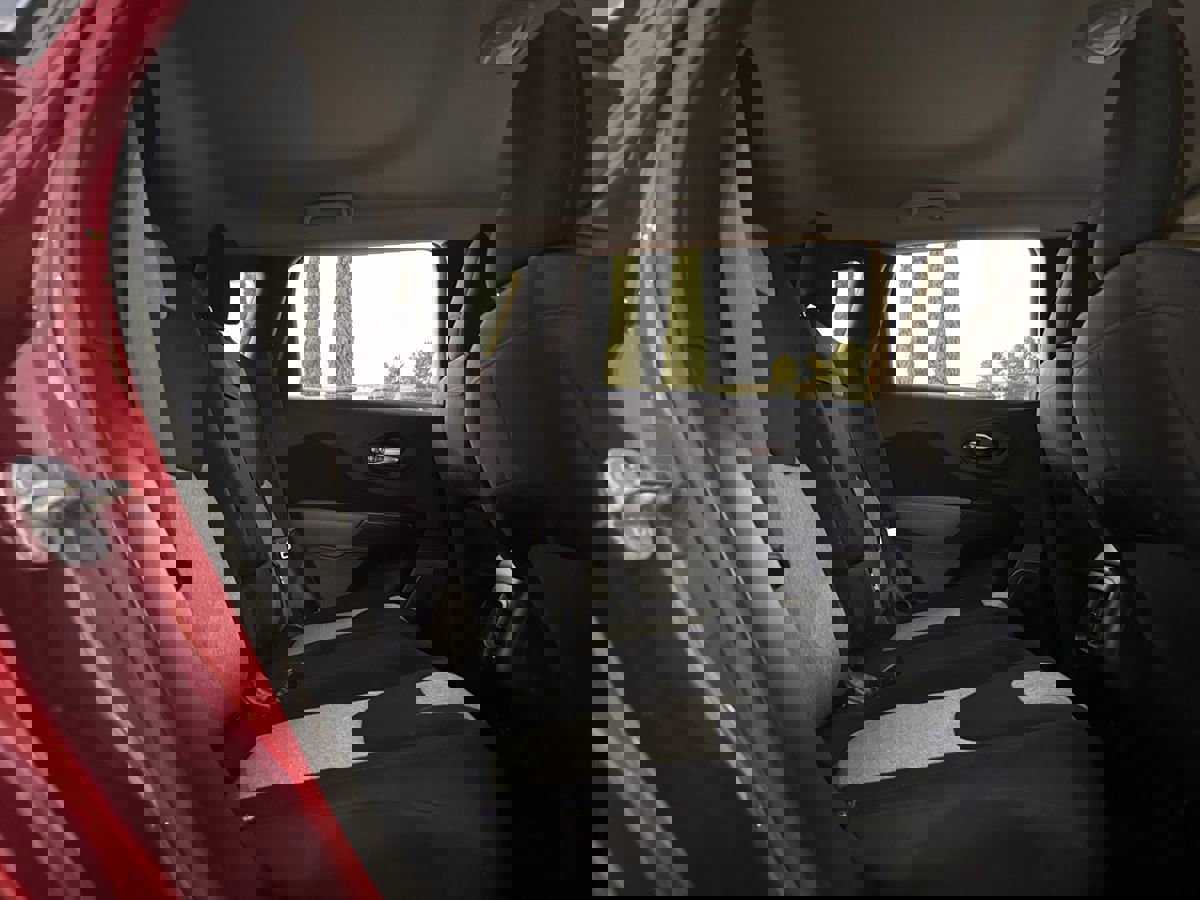 Used 2014 Jeep Cherokee Latitude w/ Trailer Tow Group image 17