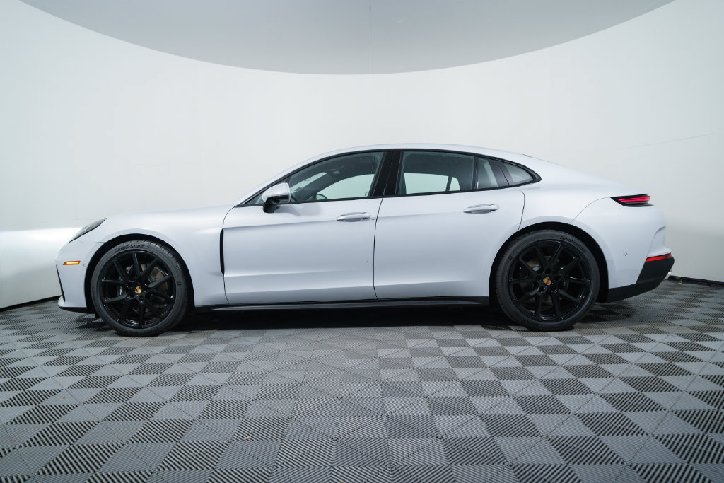 New 2026 Porsche Panamera 4 AWD/4WD image 2