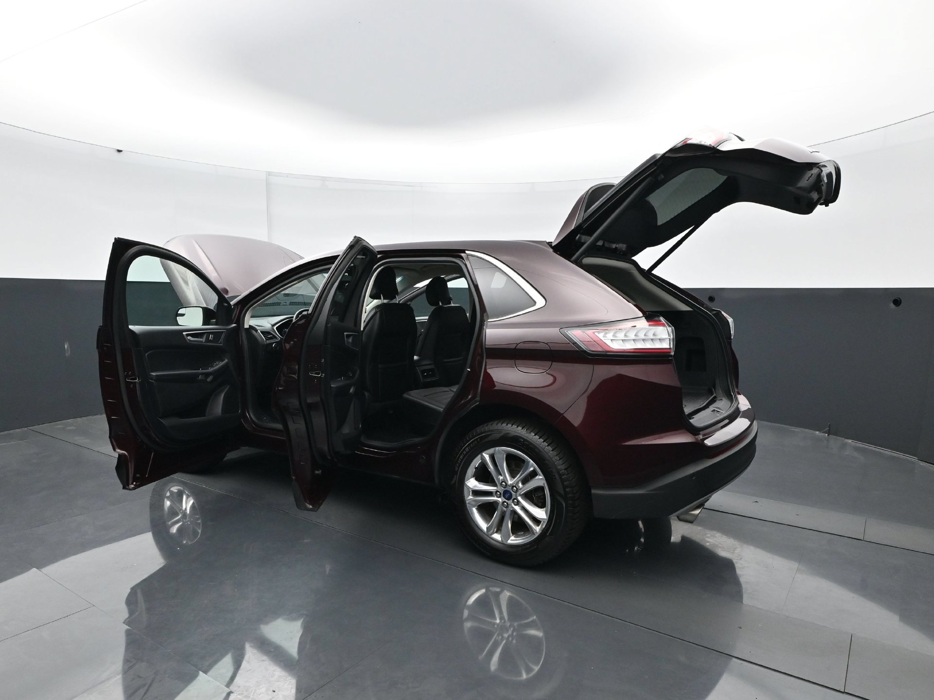 Used 2018 Ford Edge SEL w/ Equipment Group 201A AWD/4WD image 31