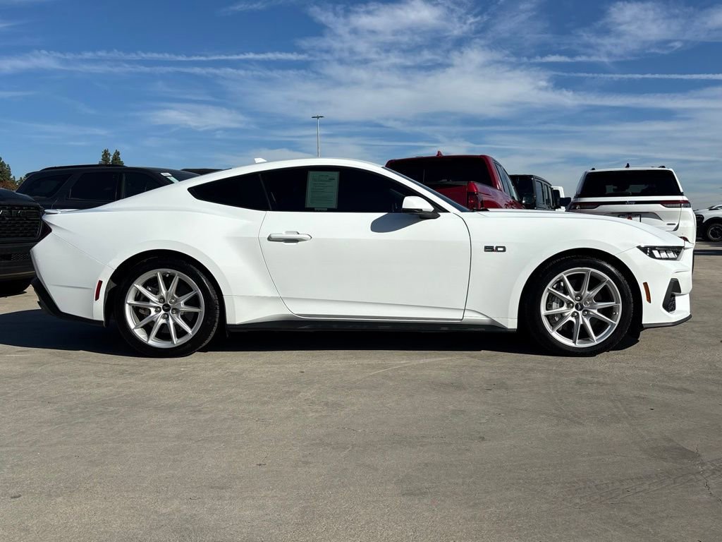 Used 2024 Ford Mustang GT Premium image 3