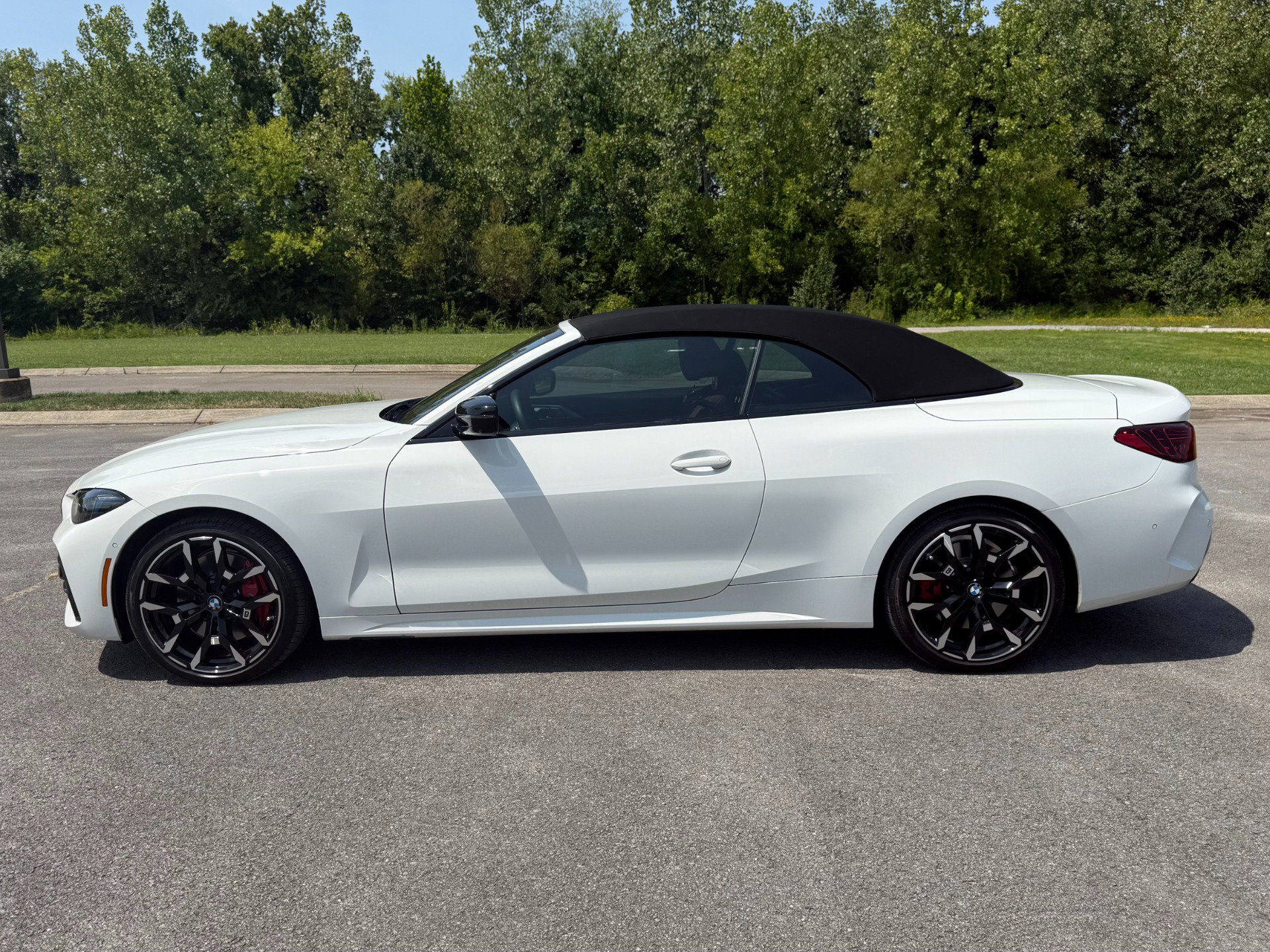 Used 2025 BMW 430i xDrive Convertible w/ M Sport Package AWD/4WD image 12
