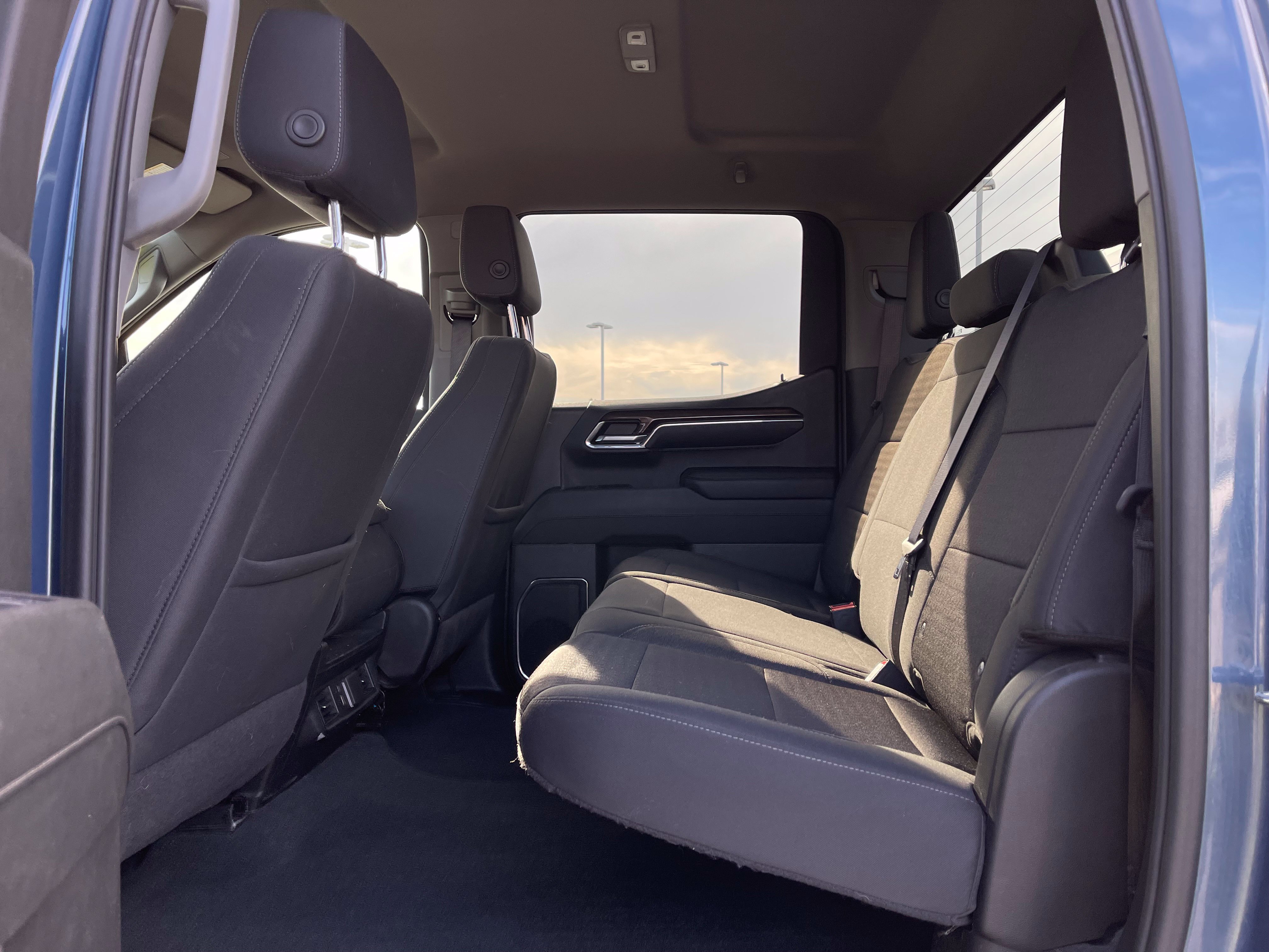 Used 2024 Chevrolet Silverado 1500 LT AWD/4WD image 14