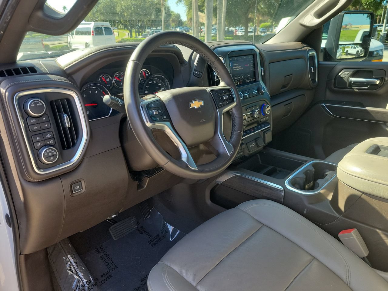Certified 2022 Chevrolet Silverado 2500 LTZ w/ LTZ Plus Package AWD/4WD image 15