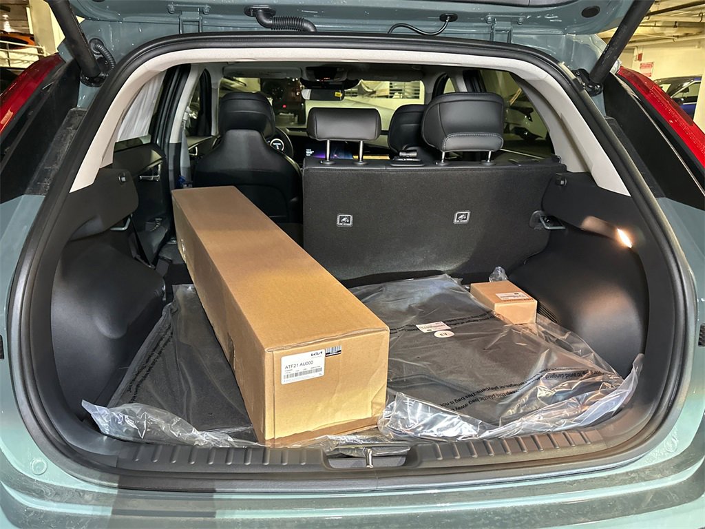 New 2025 Kia Niro Wind image 11