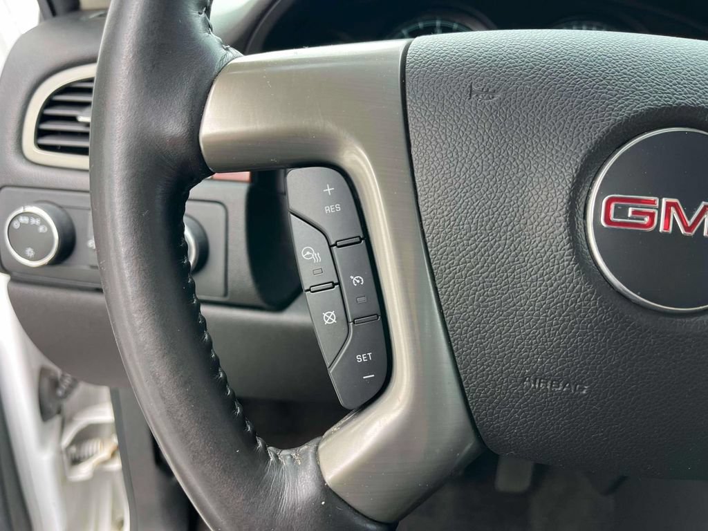 Certified 2013 GMC Yukon SLT w/ SLT-2 Equipment Package AWD/4WD image 31