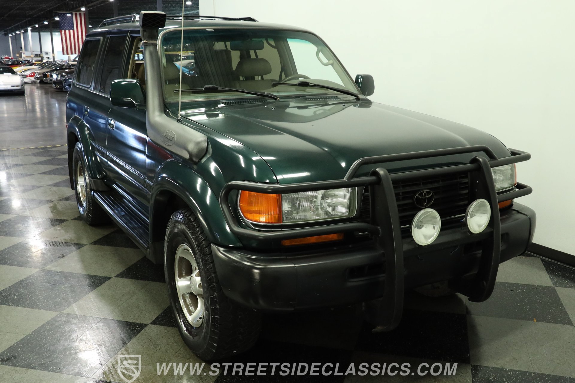 Used 1997 Toyota Land Cruiser w/ Collector's Edition Pkg AWD/4WD image 15