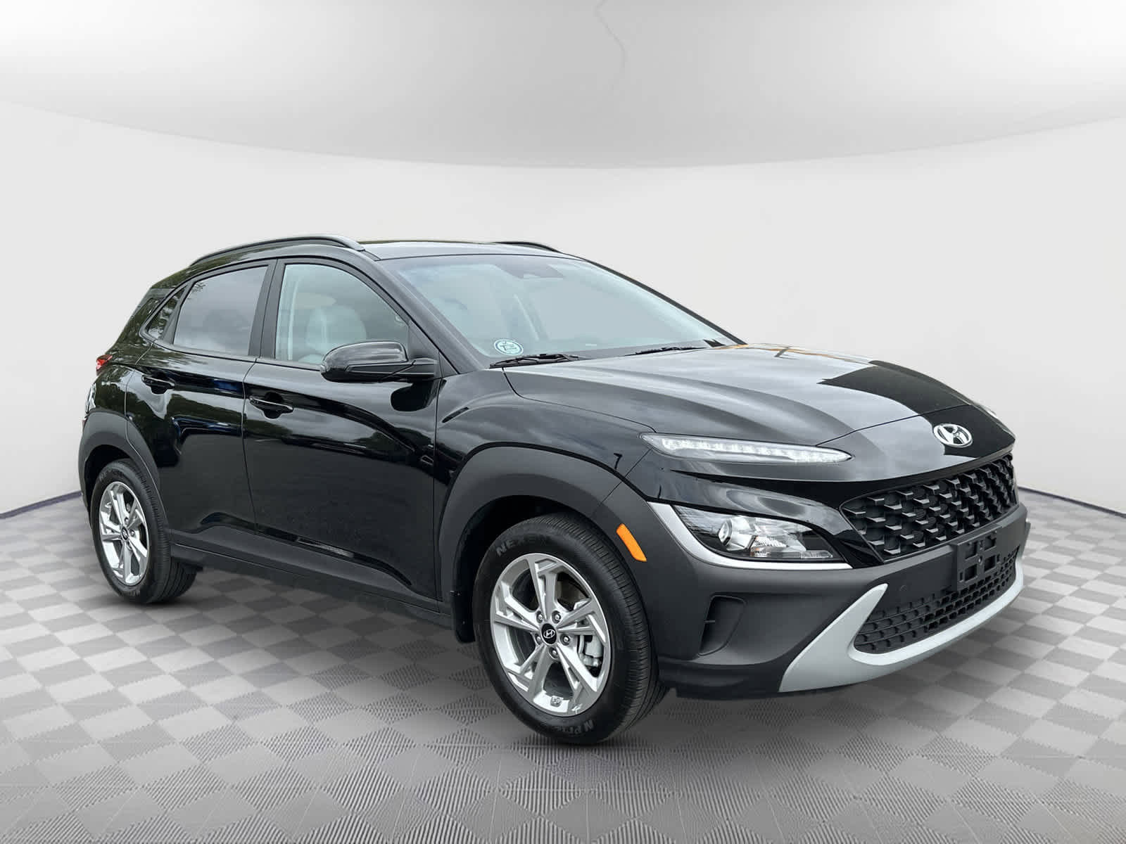 Used 2023 Hyundai Kona SEL image 1