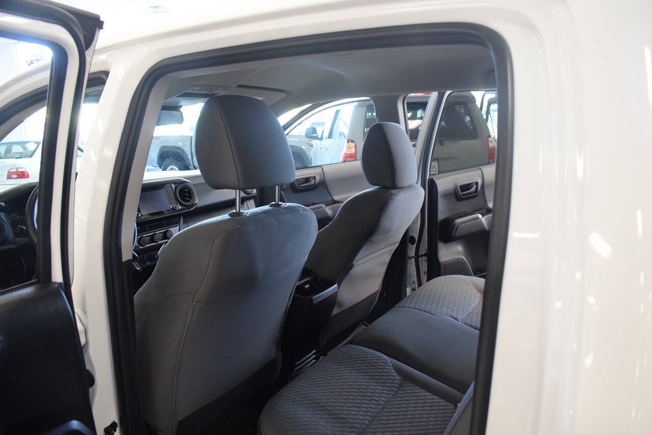 Used 2022 Toyota Tacoma SR AWD/4WD image 37