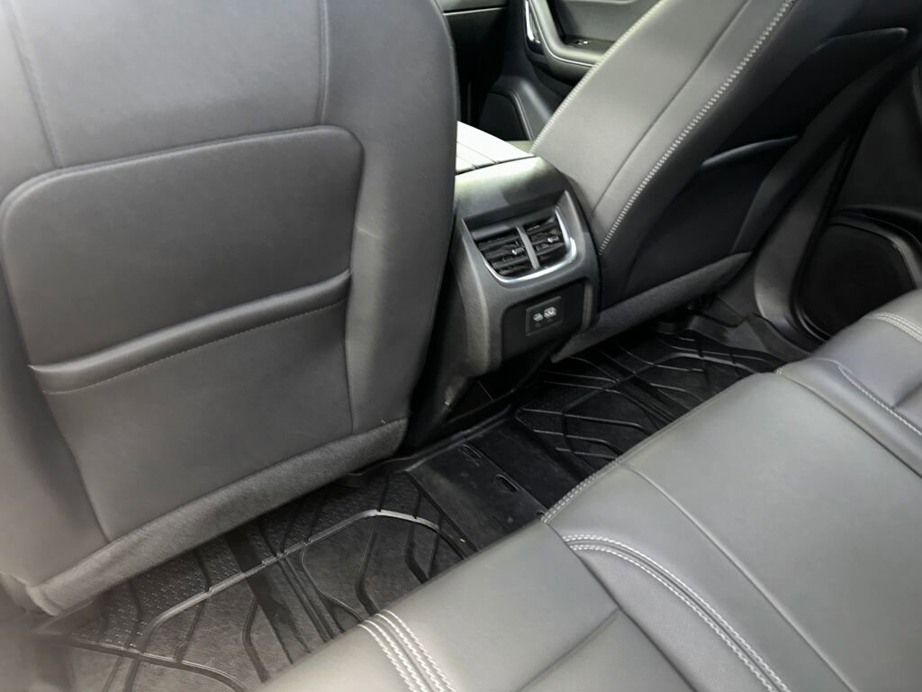 Certified 2024 Chevrolet Blazer LT w/ LPO, Floor Liner Package image 21