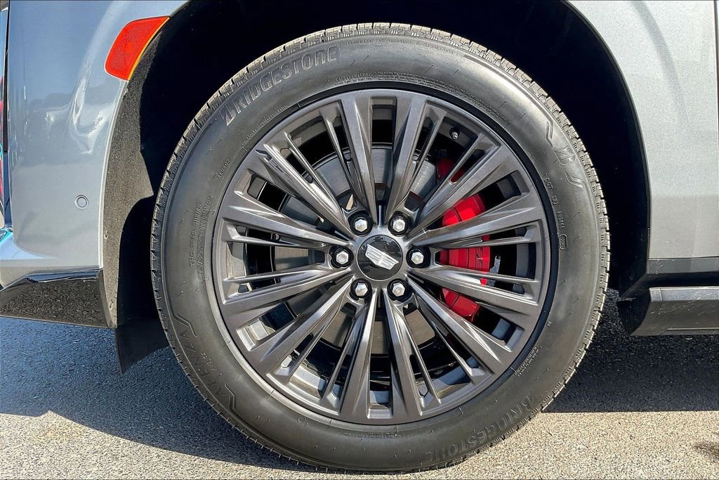 Used 2023 Cadillac Escalade V w/ Heavy-Duty Trailer Package image 36