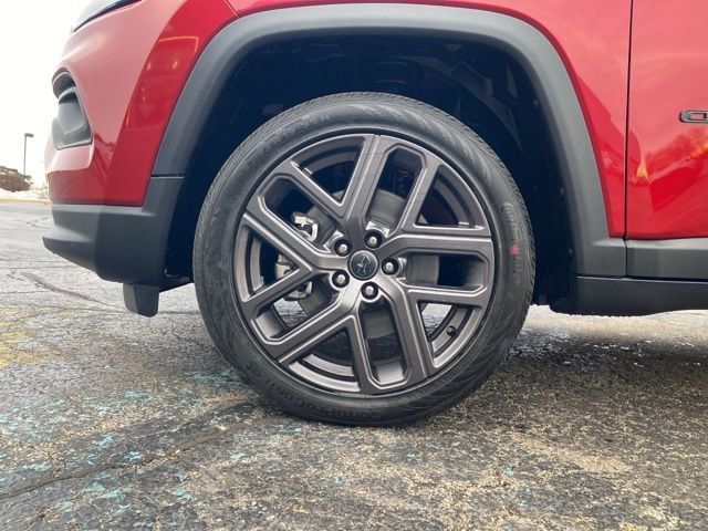 New 2026 Jeep Compass Altitude image 15