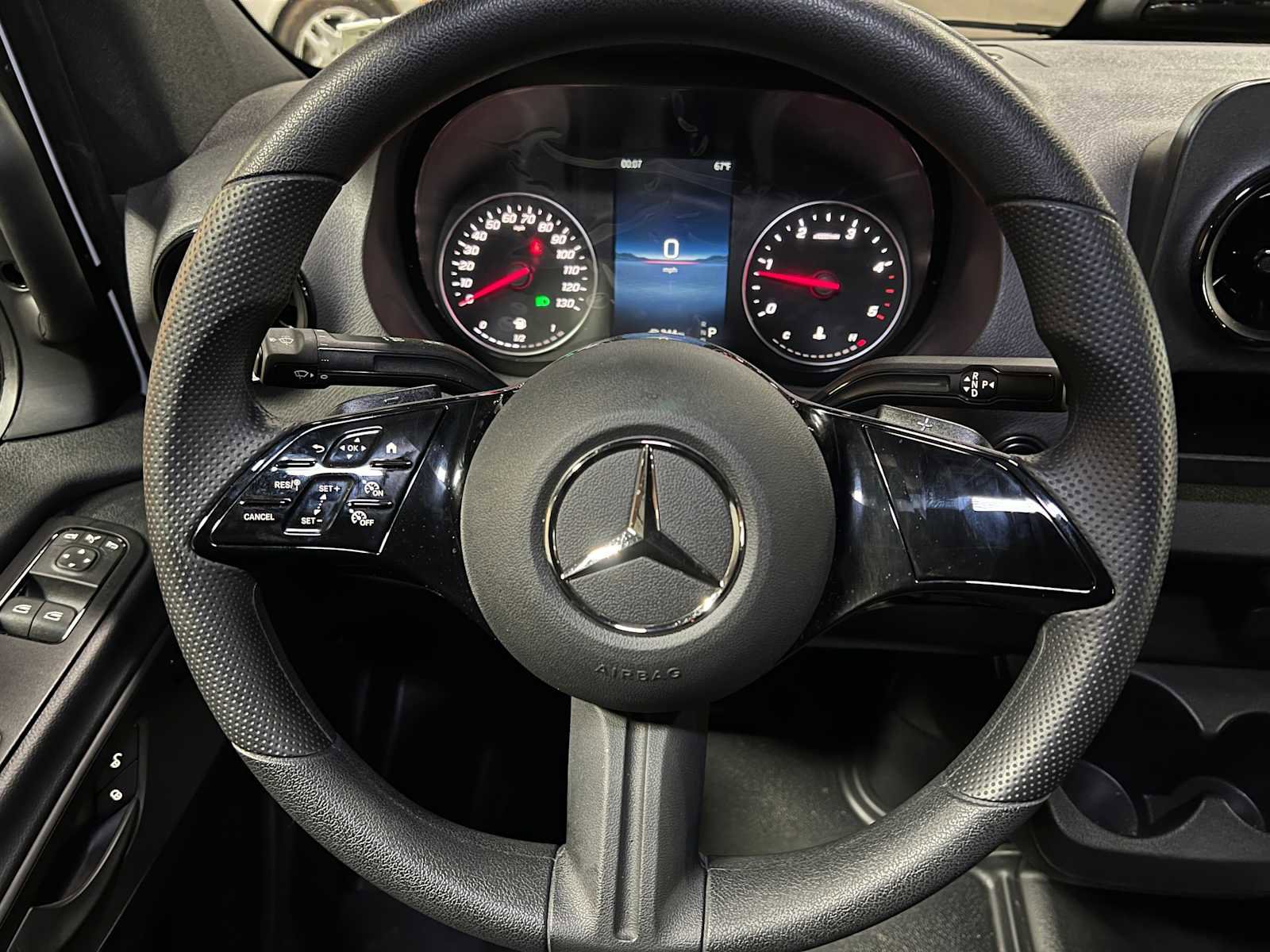 Used 2025 Mercedes-Benz Sprinter 2500 image 21