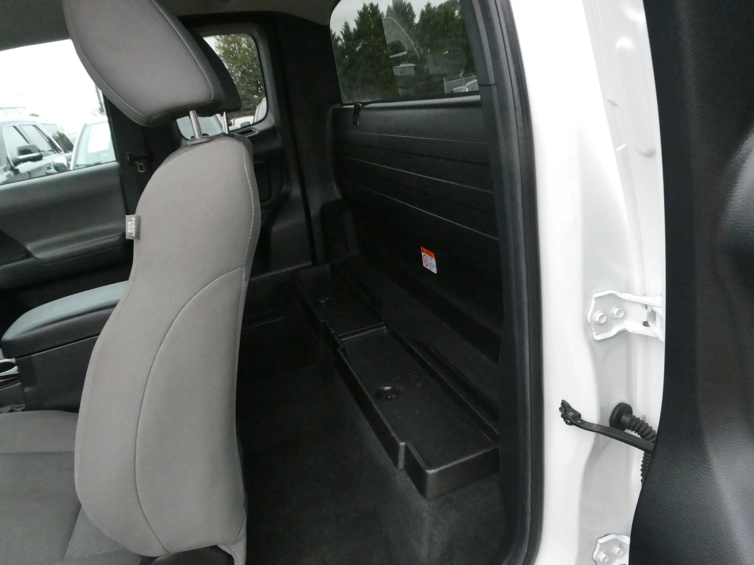 Used 2022 Toyota Tacoma SR image 28