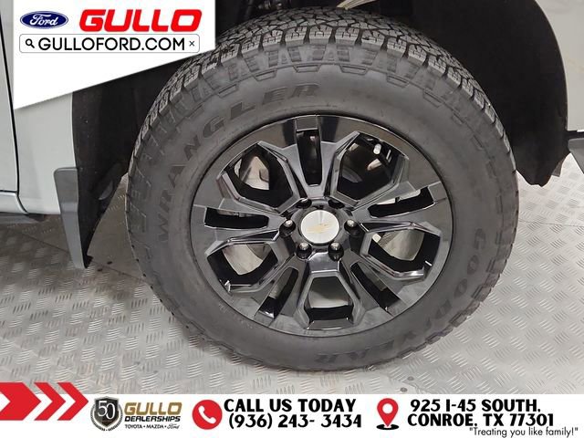 Used 2024 Chevrolet Silverado 1500 LTZ w/ Technology Package image 30