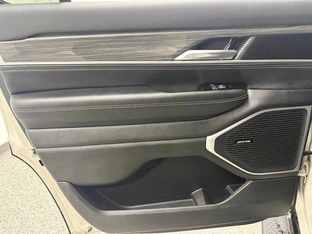 Used 2022 Jeep Wagoneer Series III image 30