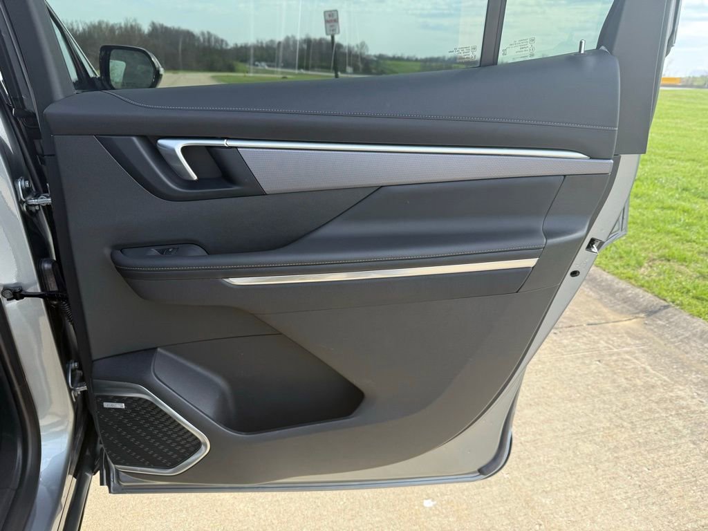 Used 2025 Buick Enclave Sport Touring image 15