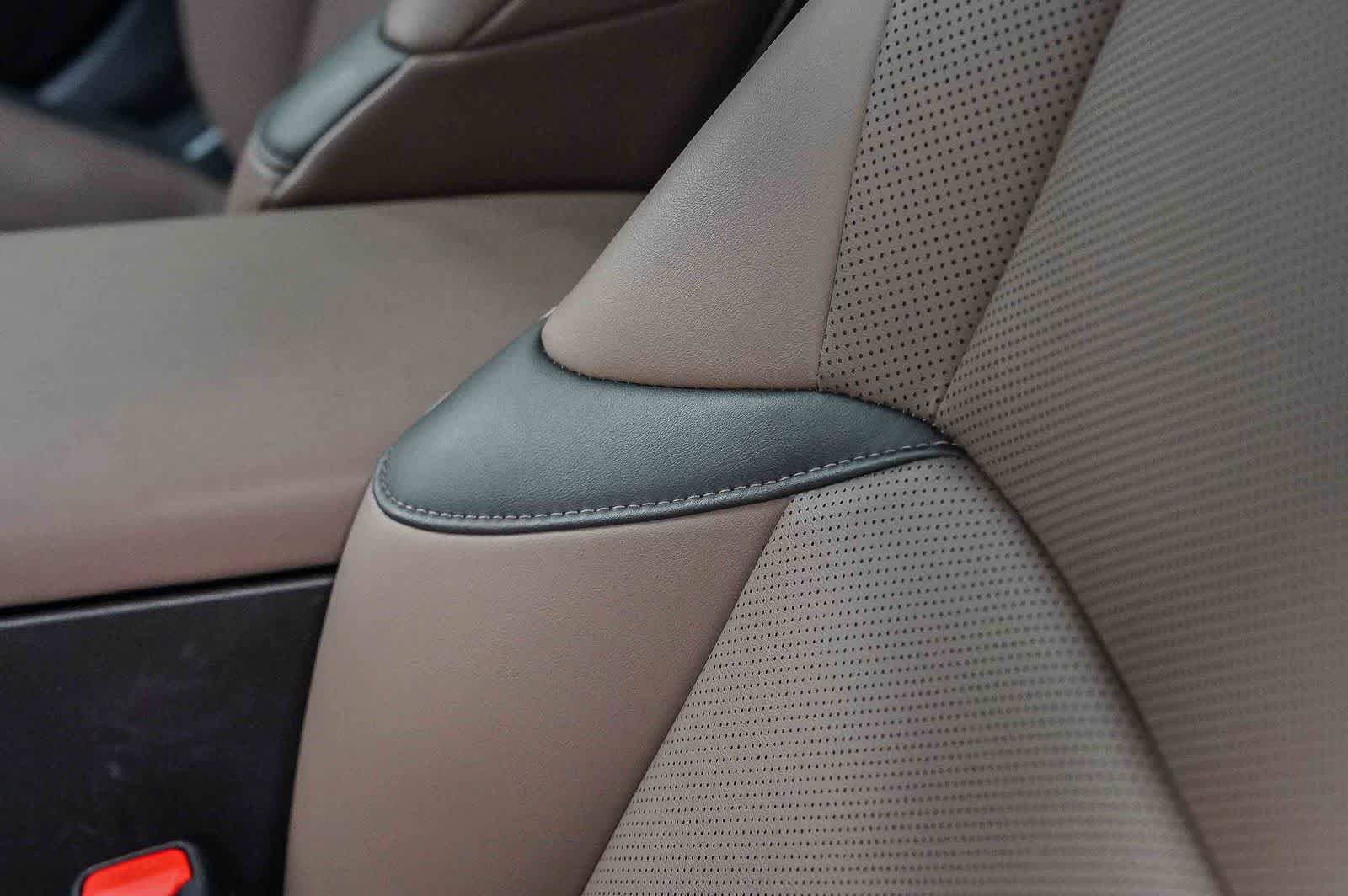 Used 2025 Lexus ES 300h w/ Premium Package FWD image 20