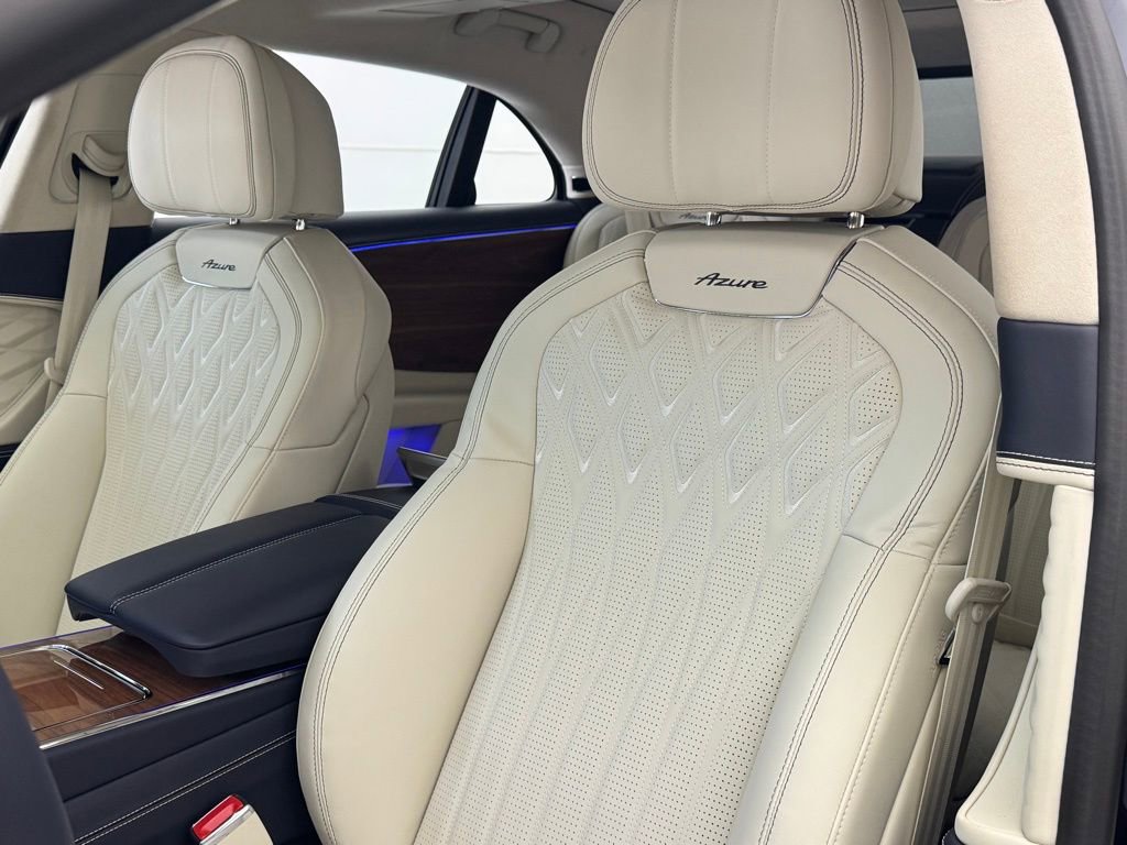 New 2026 Bentley Flying Spur Azure image 4