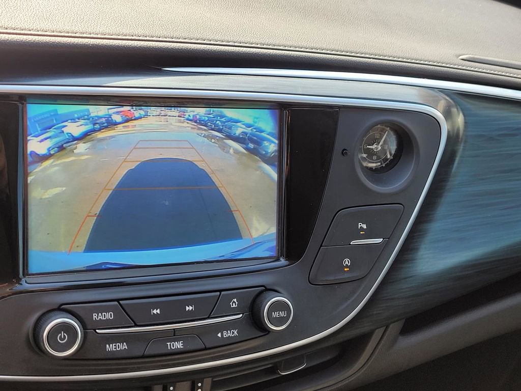 Used 2020 Buick Envision Essence image 25