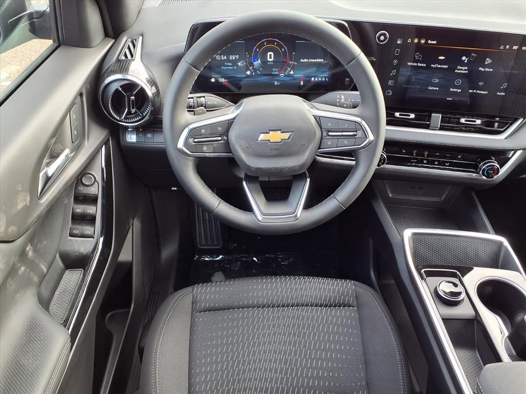 New 2026 Chevrolet Equinox LT w/ LPO, Floor Liner Package image 11