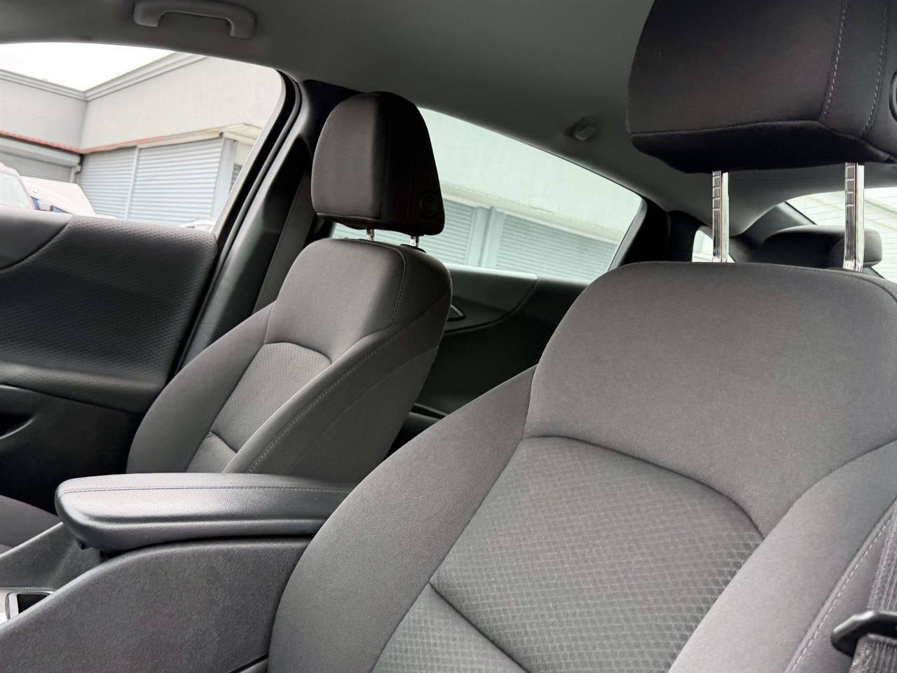 Used 2023 Chevrolet Malibu LT FWD image 10