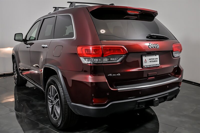 Used 2018 Jeep Grand Cherokee Limited w/ Trailer Tow Group IV AWD/4WD image 7