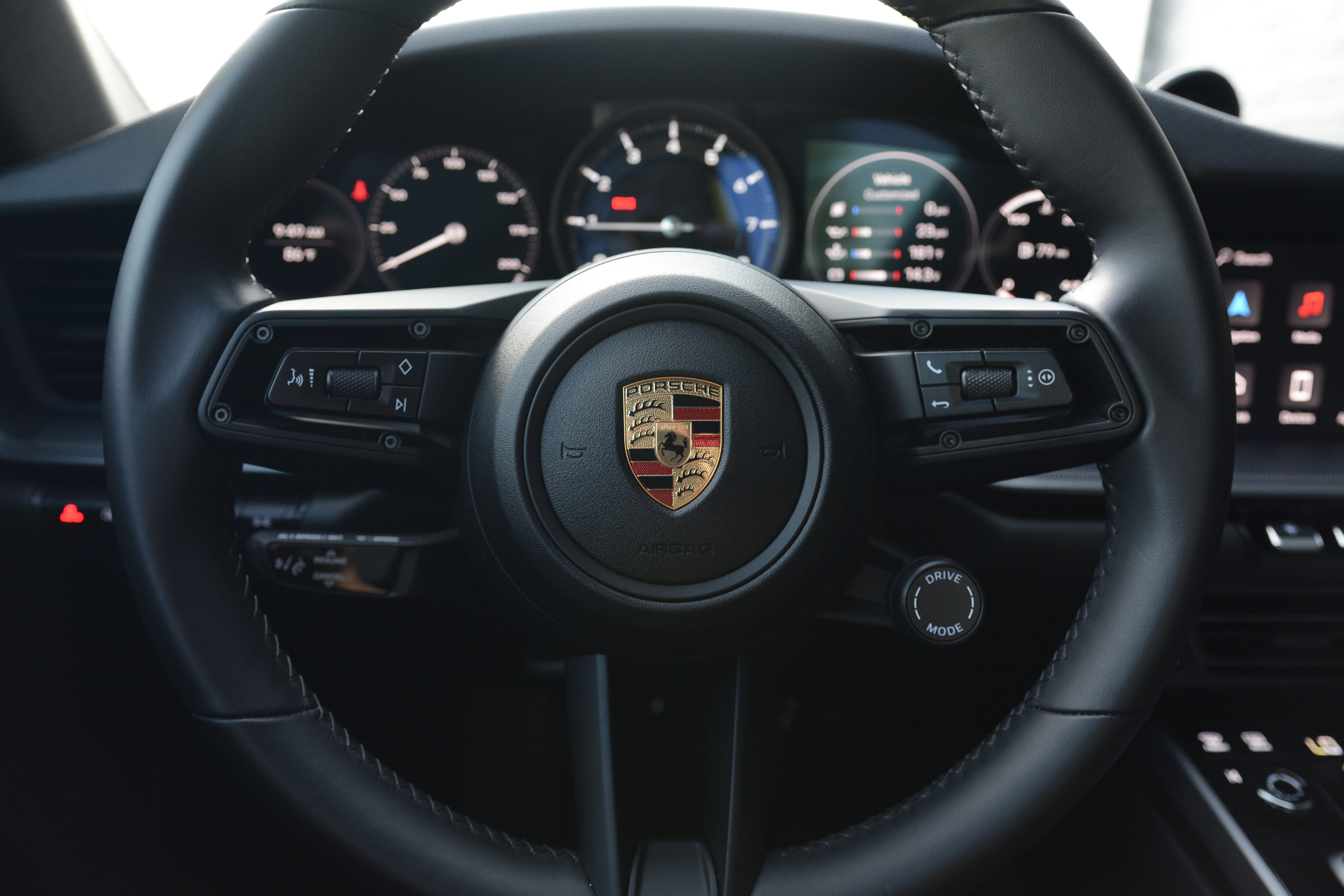 Certified 2024 Porsche 911 Carrera 4S AWD/4WD image 19