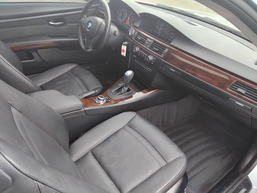 Used 2011 BMW 328i image 17